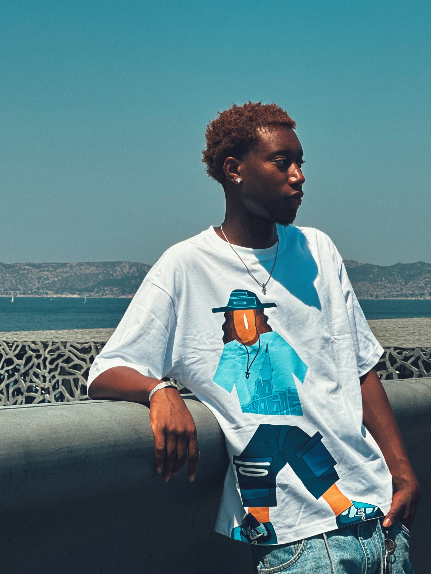 “Le Marseillé” (Blue and White)