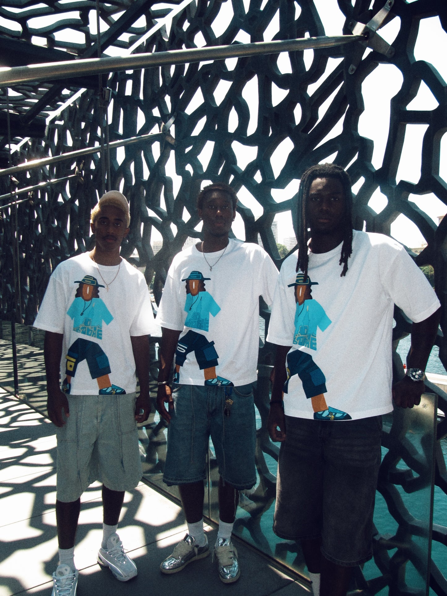 “Le Marseillé” (Blue and White)