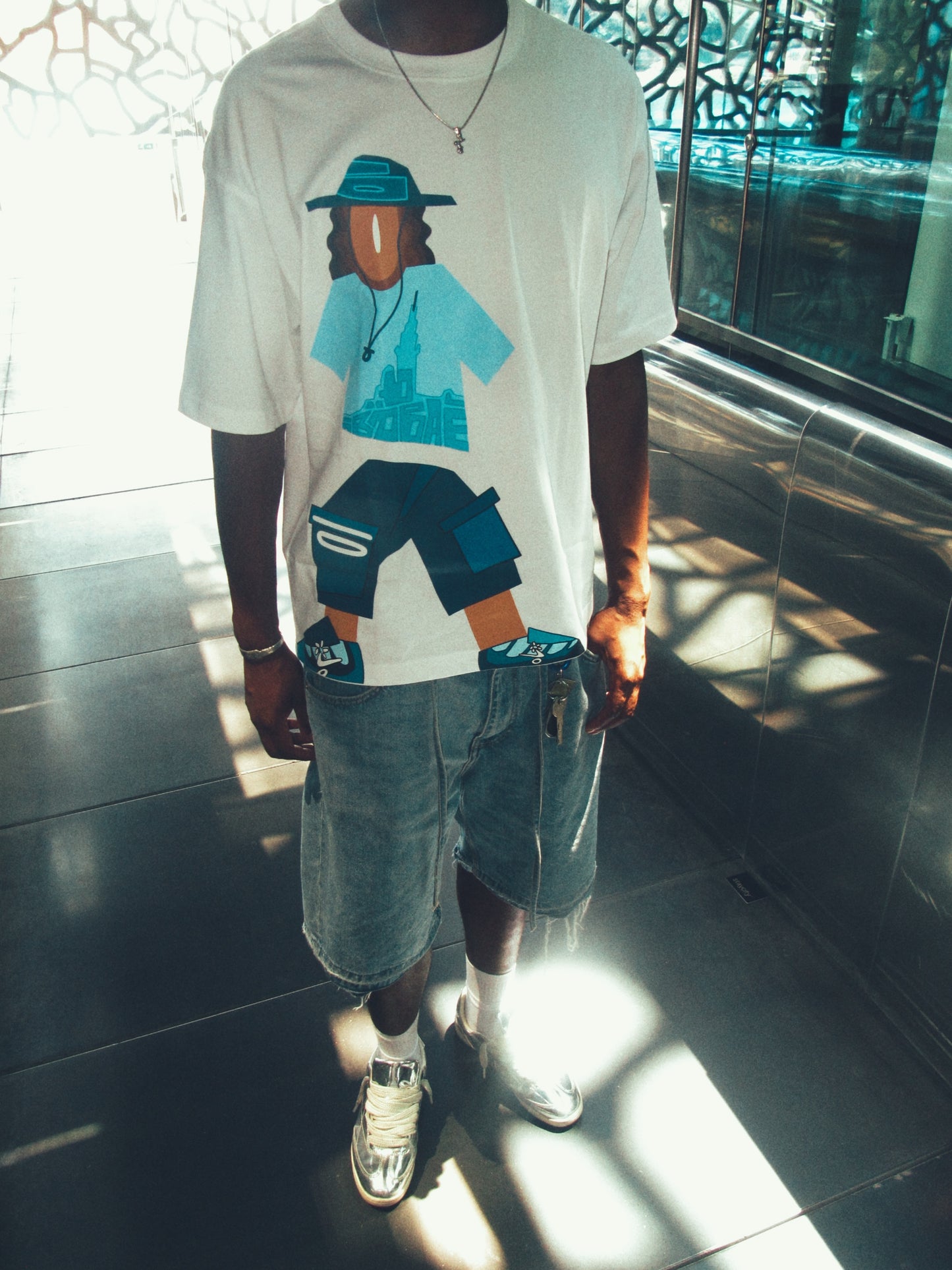 “Le Marseillé” (Blue and White)